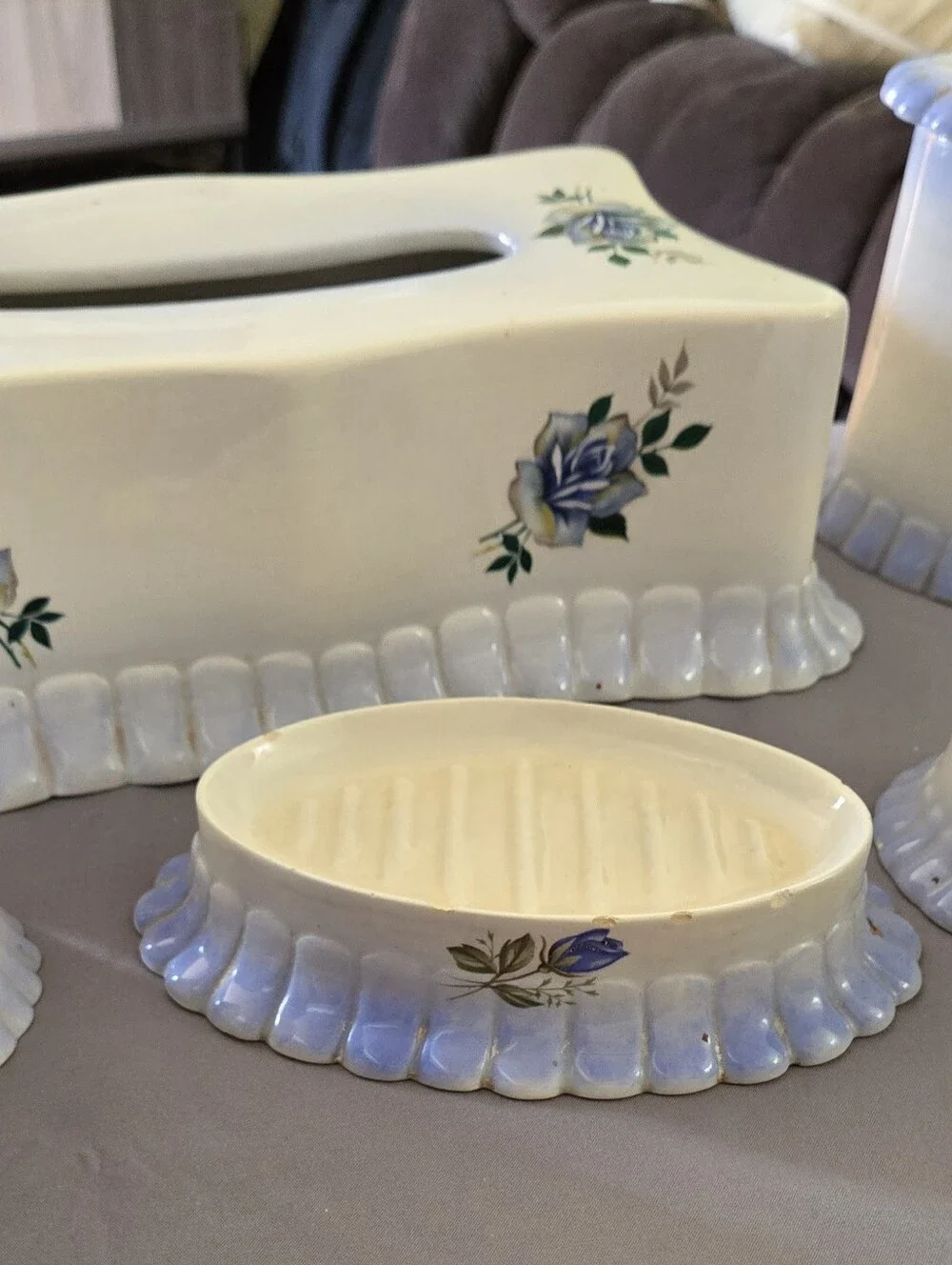 Vintage 1983 Gator Mold Co Ceramic Bathroom Set Blue Cottage Rose 5pc